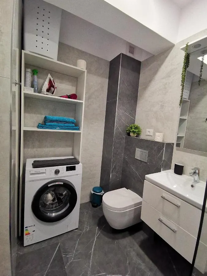 Sunset Bucharest Rebreanu Apartman